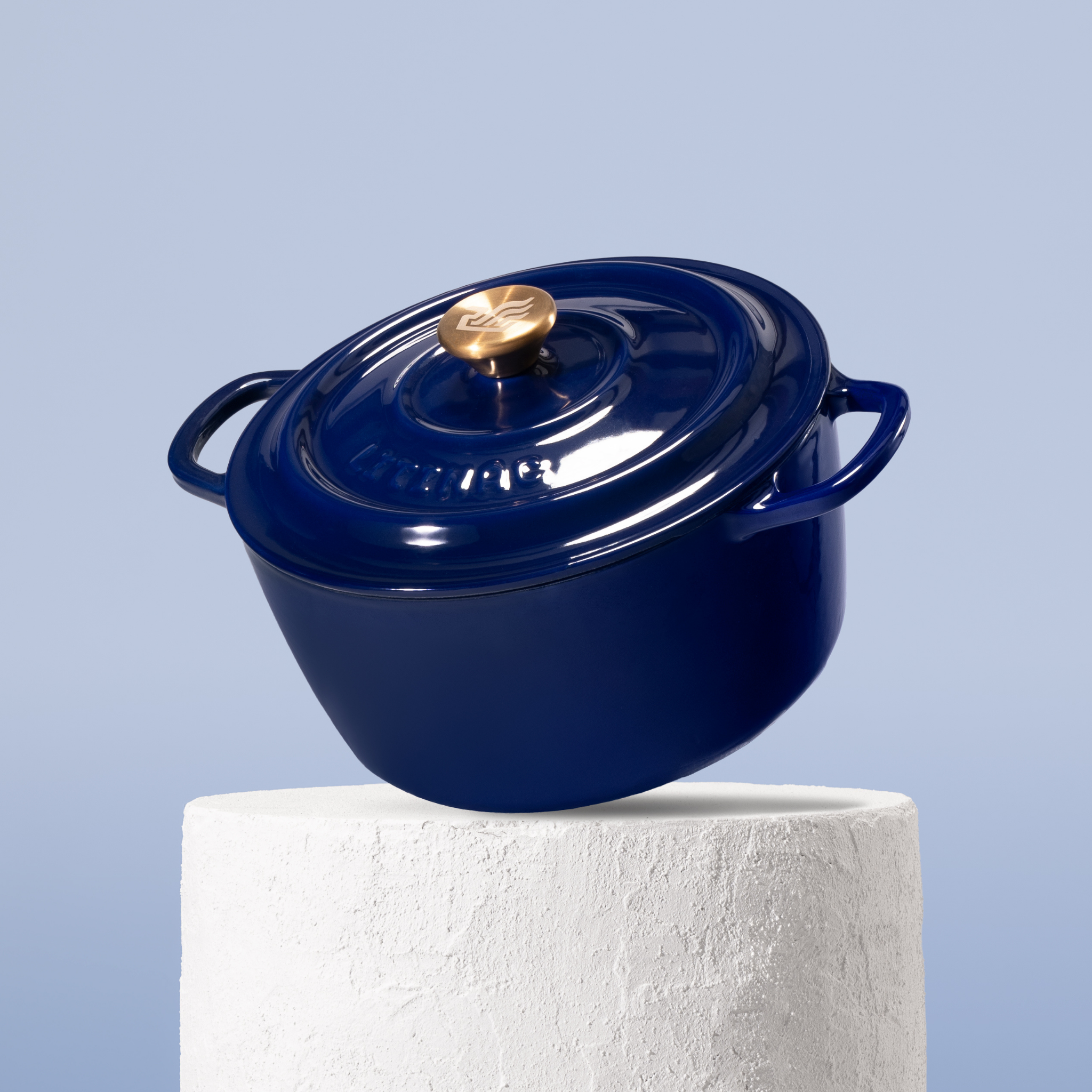 Vysoce kvalitní hrnec z litiny se smaltovaným povrchem, velikost 24 cm. Vhodný pro každodenní vaření, perfektní rozvod tepla. Barva: modrá.