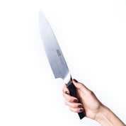 Kuchařský nůž z německé oceli, univerzální pomocník pro krájení masa, zeleniny i bylinek. Precizní a odolný.