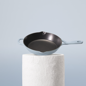 Smaltovaná litinová pánev