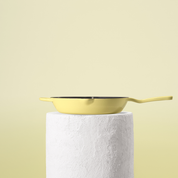 Smaltovaná litinová pánev