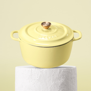 Smaltovaný litinový hrnec