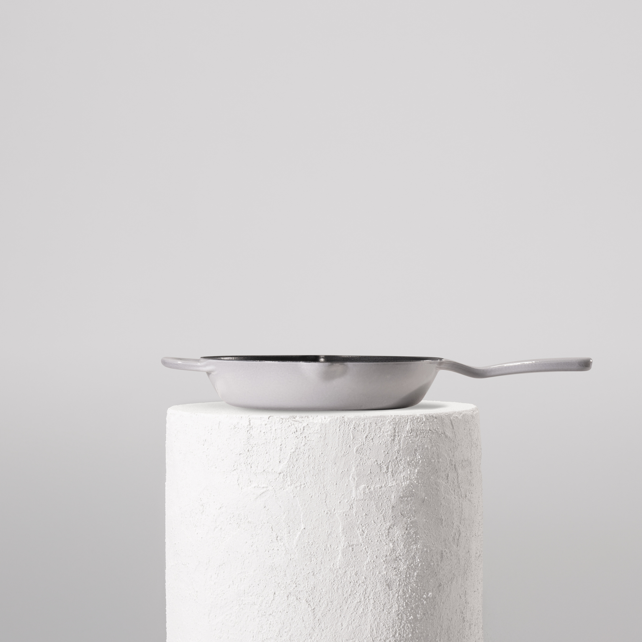 Perlově šedá 24cm