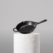 Smaltovaná litinová pánev